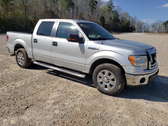 1FTFW1CF3CFC67522 - 2012 FORD F150 SUPERCREW SILVER photo 4