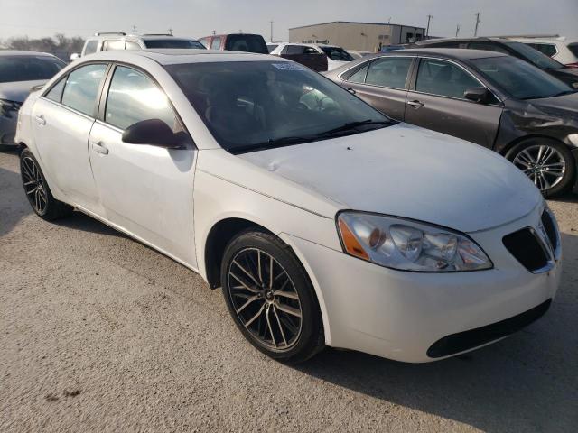 1G2ZG58N274272847 - 2007 PONTIAC G6 BASE WHITE photo 4