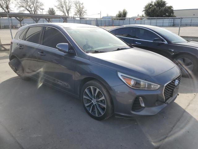 KMHH35LE3JU014012 - 2018 HYUNDAI ELANTRA GT GRAY photo 4