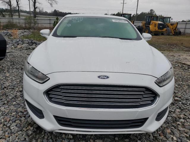 3FA6P0H79GR139311 - 2016 FORD FUSION SE WHITE photo 5