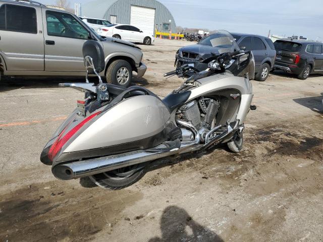 5VPSW36NXD3024565 - 2013 VICTORY MOTORCYCLES VISION TOUR Gümüş foto 4