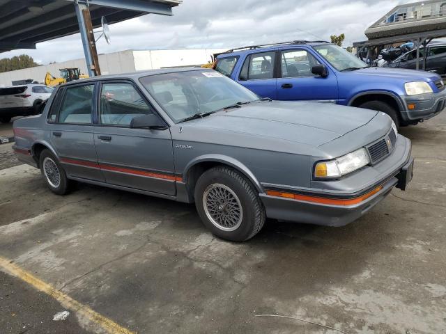 2G3AJ5133J2335499 - 1988 OLDSMOBILE CUTLASS CI GRAY photo 4