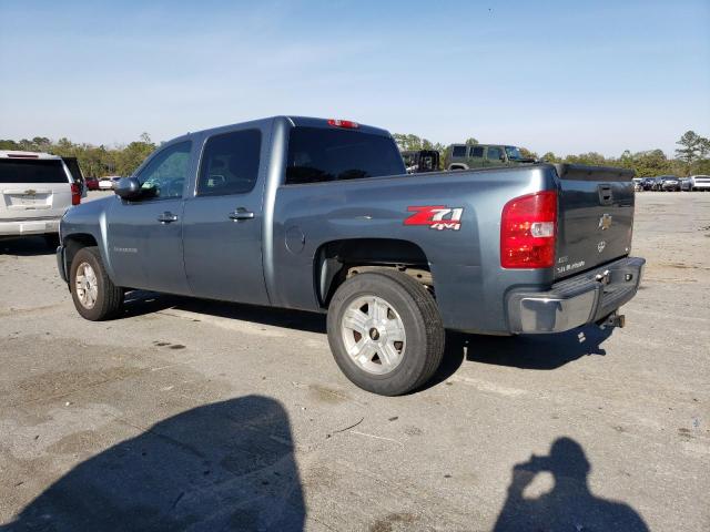 3GCPKSE39BG312081 - 2011 CHEVROLET SILVERADO K1500 LT BLUE photo 2