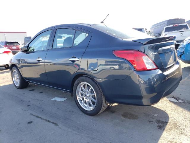 3N1CN7AP6HL836366 - 2017 NISSAN VERSA S GRAY photo 2