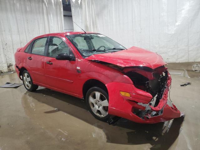 1FAFP34N25W205973 - 2005 FORD FOCUS ZX4 RED photo 4