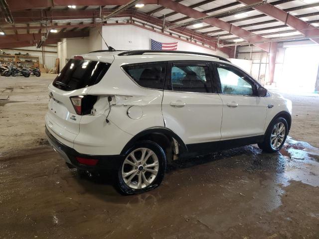 1FMCU9GD7JUD57972 - 2018 FORD ESCAPE SE WHITE photo 3