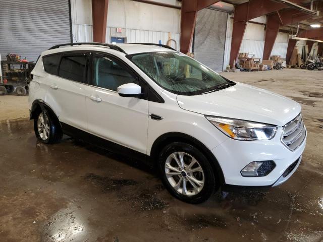 1FMCU9GD7JUD57972 - 2018 FORD ESCAPE SE WHITE photo 4