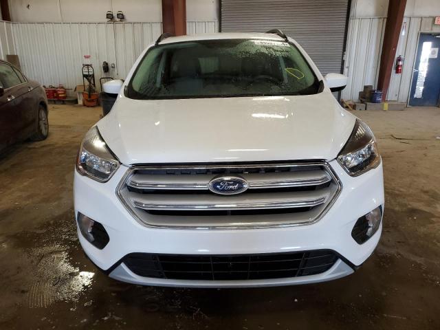 1FMCU9GD7JUD57972 - 2018 FORD ESCAPE SE WHITE photo 5