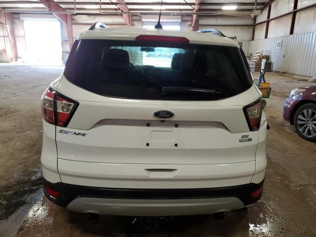 1FMCU9GD7JUD57972 - 2018 FORD ESCAPE SE WHITE photo 6