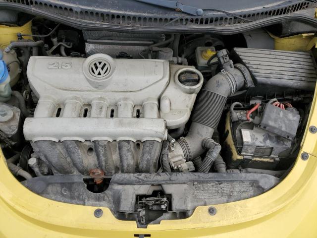 3VWPG3AG5AM010106 - 2010 VOLKSWAGEN NEW BEETLE YELLOW photo 11