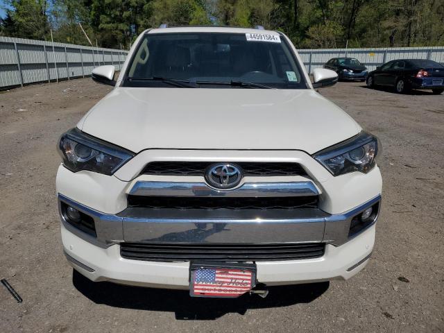 JTEZU5JR9F5100207 - 2015 TOYOTA 4RUNNER SR5 WHITE photo 5