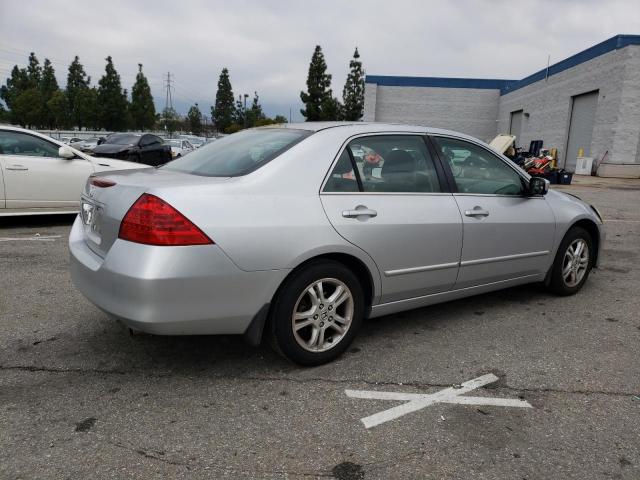 1HGCM56336A153220 - 2006 HONDA ACCORD SE SILVER photo 3