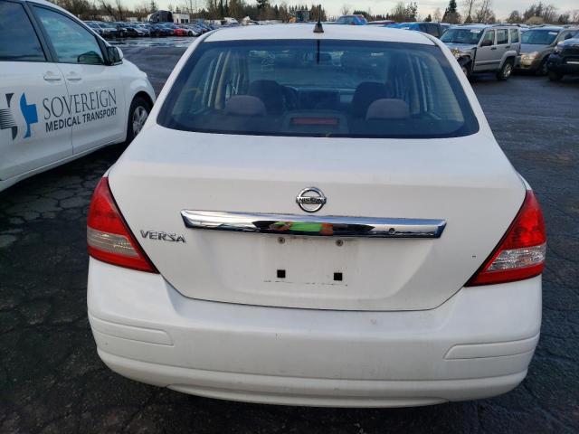 3N1BC11E18L446210 - 2008 NISSAN VERSA S SILVER photo 6