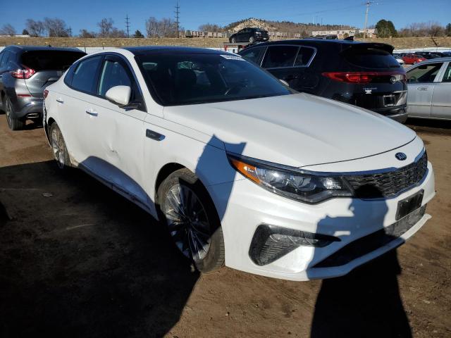 5XXGV4L26KG292694 - 2019 KIA OPTIMA SXL WHITE photo 4