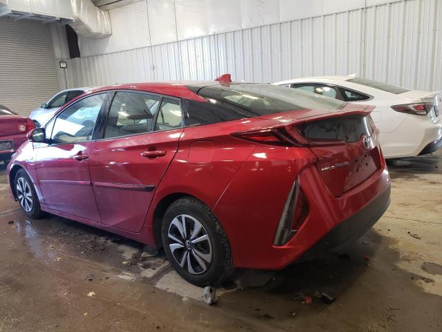 JTDKARFP6J3084338 - 2018 TOYOTA PRIUS PRIM RED photo 2