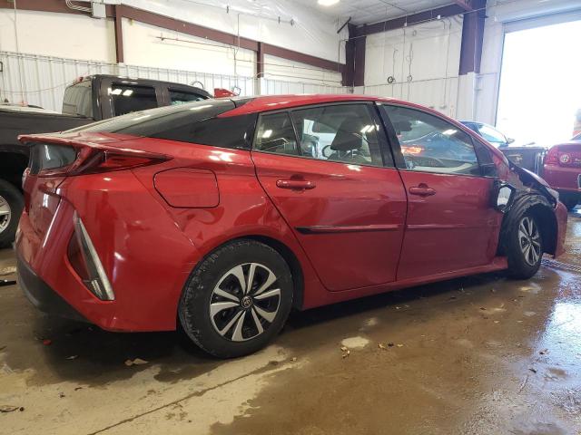 JTDKARFP6J3084338 - 2018 TOYOTA PRIUS PRIM RED photo 3