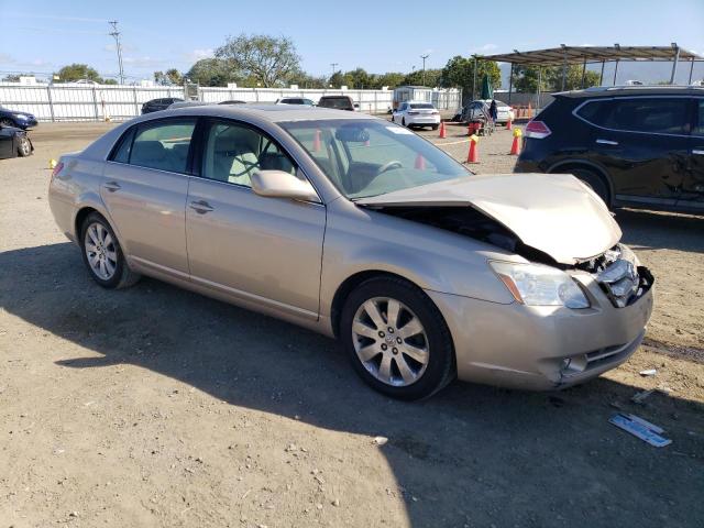 4T1BK36B25U029816 - 2005 TOYOTA AVALON XL GOLD photo 4