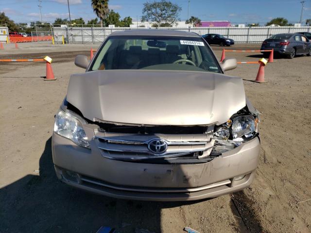 4T1BK36B25U029816 - 2005 TOYOTA AVALON XL GOLD photo 5