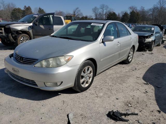 4T1BF30K85U086468 - 2005 TOYOTA CAMRY LE SILVER photo 1