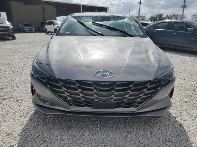 KMHLP4AG1PU559986 - 2023 HYUNDAI ELANTRA LIMITED GRAY photo 5