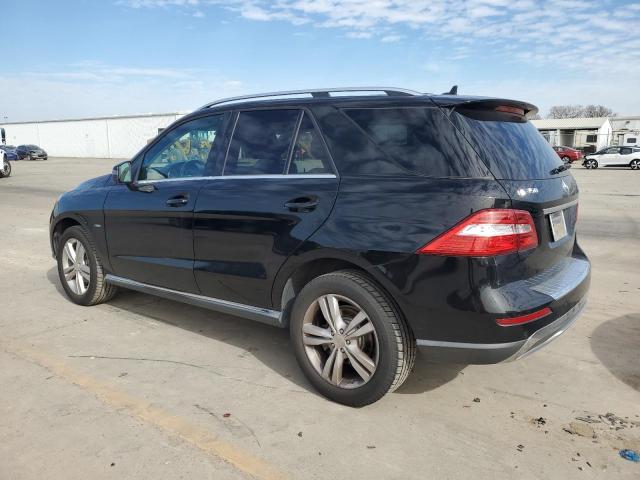 4JGDA5HB7CA022556 - 2012 MERCEDES-BENZ ML 350 4MATIC BLACK photo 2