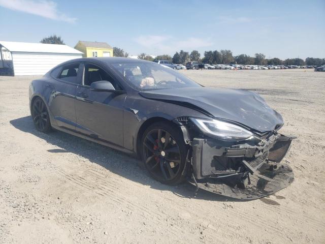 5YJSA1E43HF211746 - 2017 TESLA MODEL S GRAY photo 4