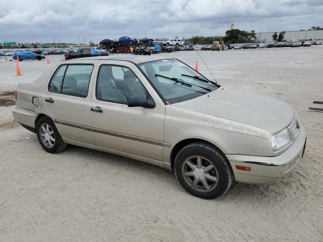 3VWSB81H2WM116681 - 1998 VOLKSWAGEN JETTA GLS TAN photo 4