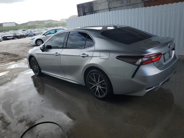 4T1G11AK0PU836410 - 2023 TOYOTA CAMRY SE NIGHT SHADE GRAY photo 2