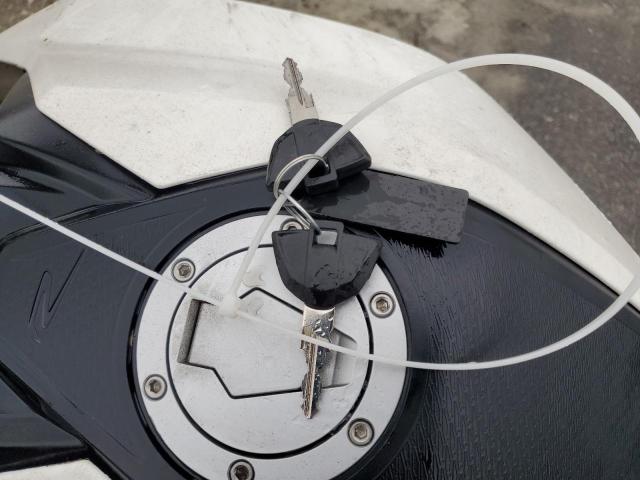WB30G4305MRA06867 - 2021 BMW G310 R WHITE photo 8