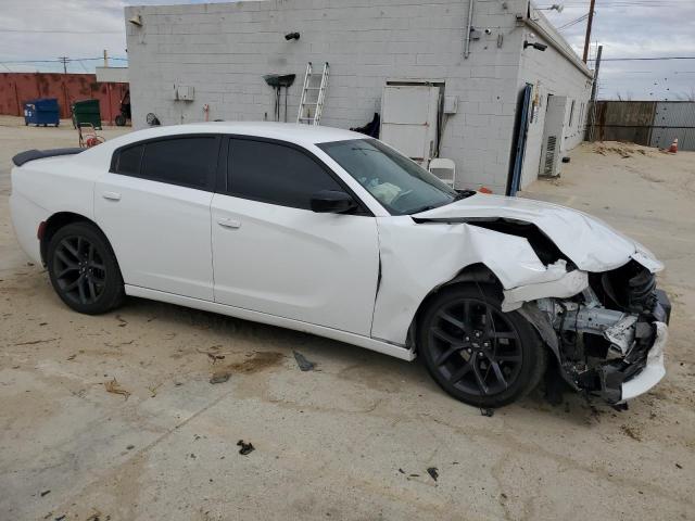 2C3CDXBG6KH523529 - 2019 DODGE CHARGER SXT WHITE photo 4