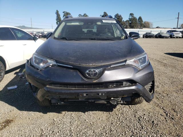 JTMBFREV7HJ711331 - 2017 TOYOTA RAV4 LE GRAY photo 5