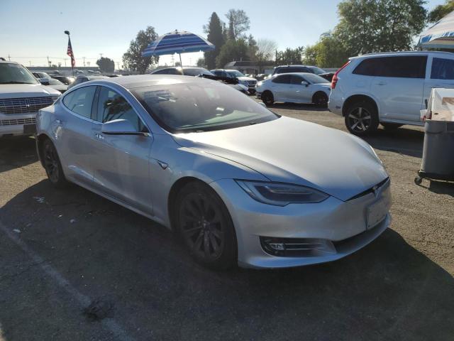 5YJSA1E2XJF269275 - 2018 TESLA MODEL S SILVER photo 4