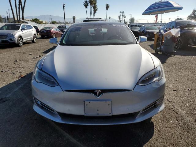 5YJSA1E2XJF269275 - 2018 TESLA MODEL S SILVER photo 5