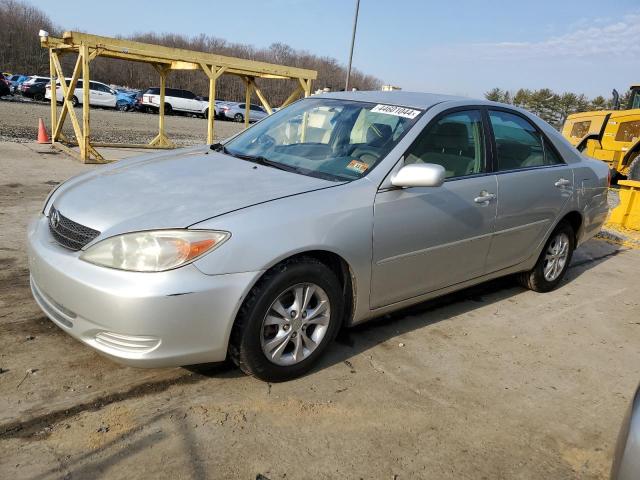 4T1BE32K44U810168 - 2004 TOYOTA CAMRY LE SILVER photo 1