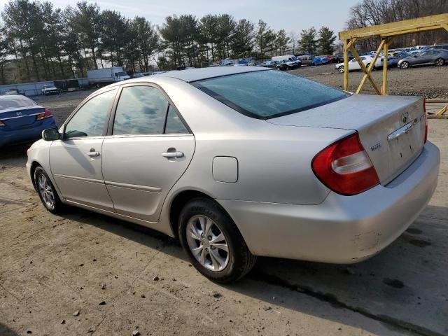 4T1BE32K44U810168 - 2004 TOYOTA CAMRY LE SILVER photo 2