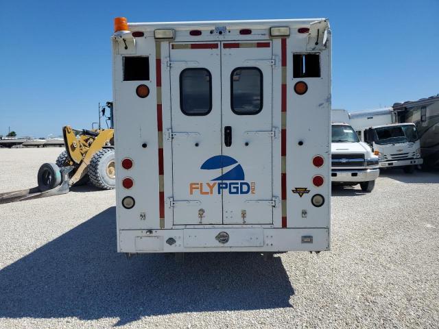 4UZAAPBW16CW26929 - 2006 FREIGHTLINER CHASSIS M LINE WALK-IN VAN WHITE photo 6