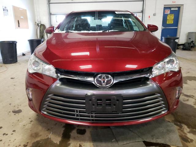 4T1BF1FK4GU506662 - 2016 TOYOTA CAMRY LE RED photo 5
