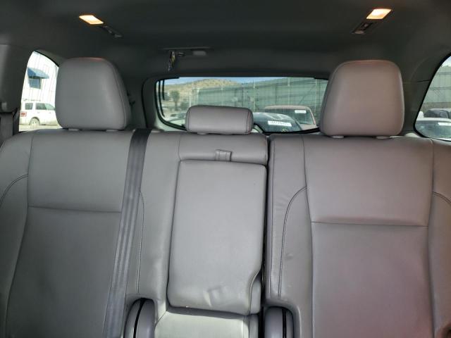 5TDKKRFH4GS177761 - 2016 TOYOTA HIGHLANDER XLE 白色 照片 10