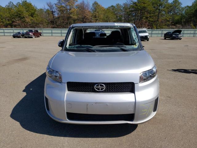 JTLZE4FE2A1100541 - 2010 TOYOTA SCION XB Silber Foto 5