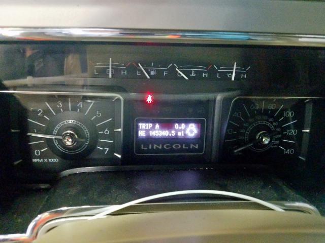 5LMFU27567LJ07034 - 2007 LINCOLN NAVIGATOR თეთრი ფოტო 8