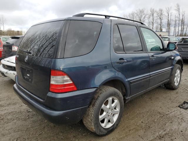 4JGAB72EXXA124454 - 1999 MERCEDES-BENZ ML 430 BLUE photo 3