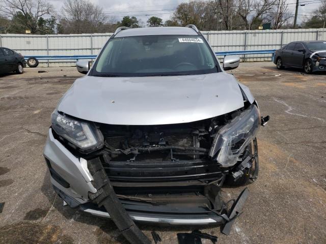 KNMAT2MT5KP553457 - 2019 NISSAN ROGUE S SILVER photo 5