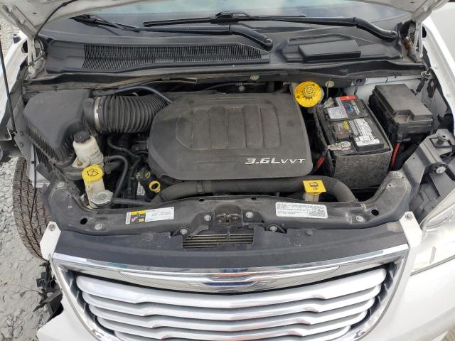 2C4RC1CGXGR283648 - 2016 CHRYSLER TOWN & COU TOURING L WHITE photo 12