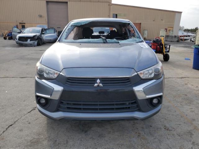 JA4AP3AW0GZ046108 - 2016 MITSUBISHI OUTLANDER ES SILVER photo 5