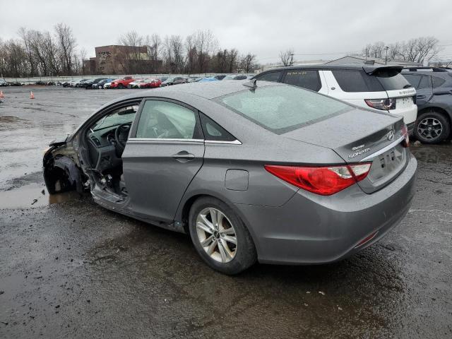 5NPEB4AC4BH160422 - 2011 HYUNDAI SONATA GLS GRAY photo 2