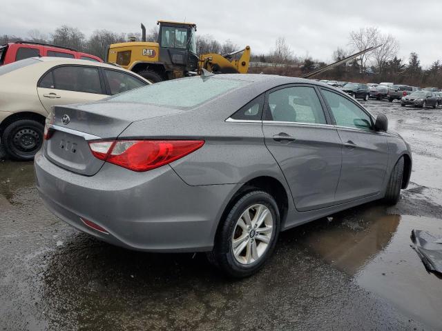 5NPEB4AC4BH160422 - 2011 HYUNDAI SONATA GLS GRAY photo 3