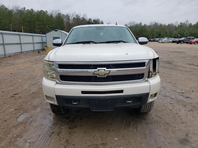 3GCPKTE33BG179341 - 2011 CHEVROLET SLVRD K1500 LTZ WHITE photo 5