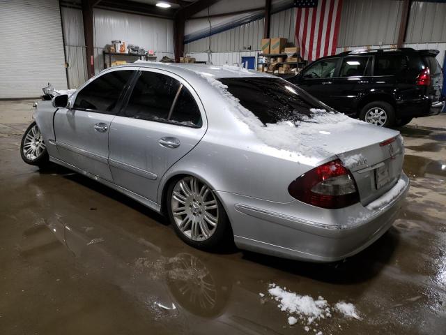 WDBUF90X77X207065 - 2007 MERCEDES-BENZ E 550 4MATIC SILVER photo 2