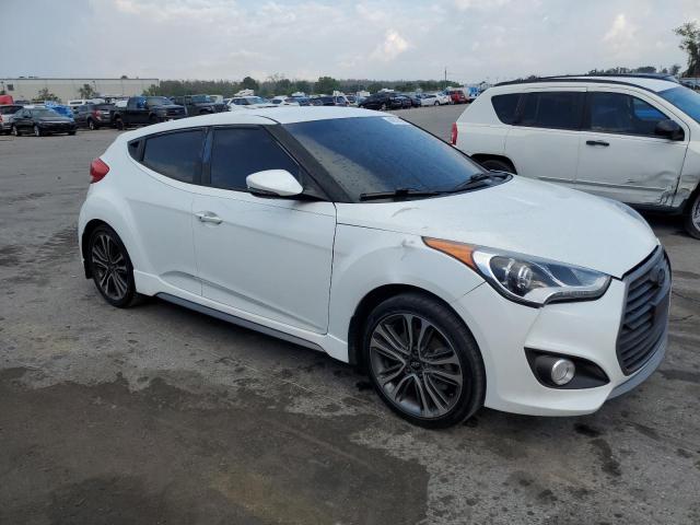 KMHTC6AE2GU294310 - 2016 HYUNDAI VELOSTER TURBO WHITE photo 4