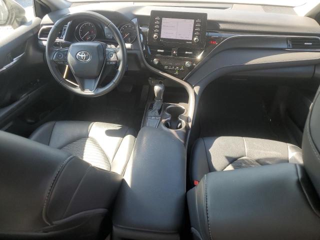 4T1G11AK7PU750009 - 2023 TOYOTA CAMRY SE NIGHT SHADE WHITE photo 8